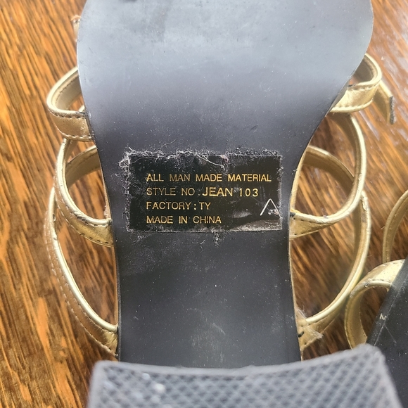 Vintage 70's sandals - Picture 4 of 5